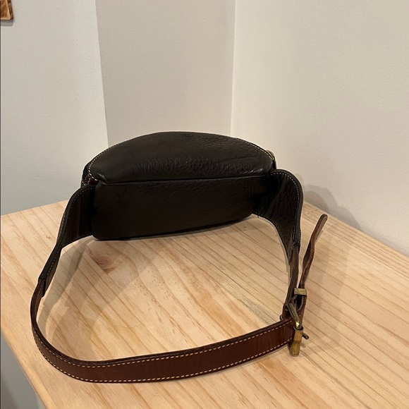 Roots unisex Dark Brown Leather Belt Bag - Picture 2 of 5